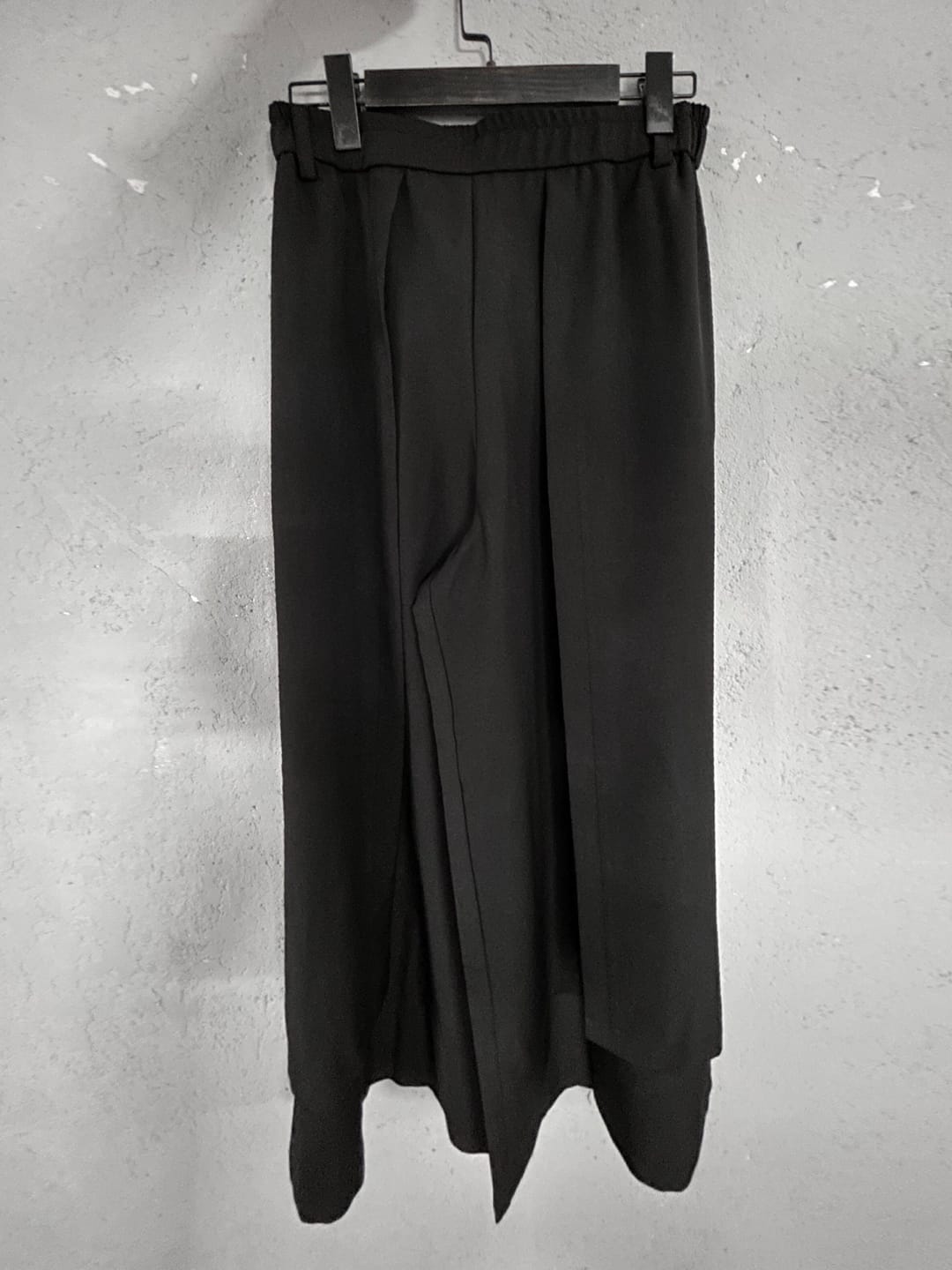 Customer photo review of Draped Layered Wide-Leg Trousers