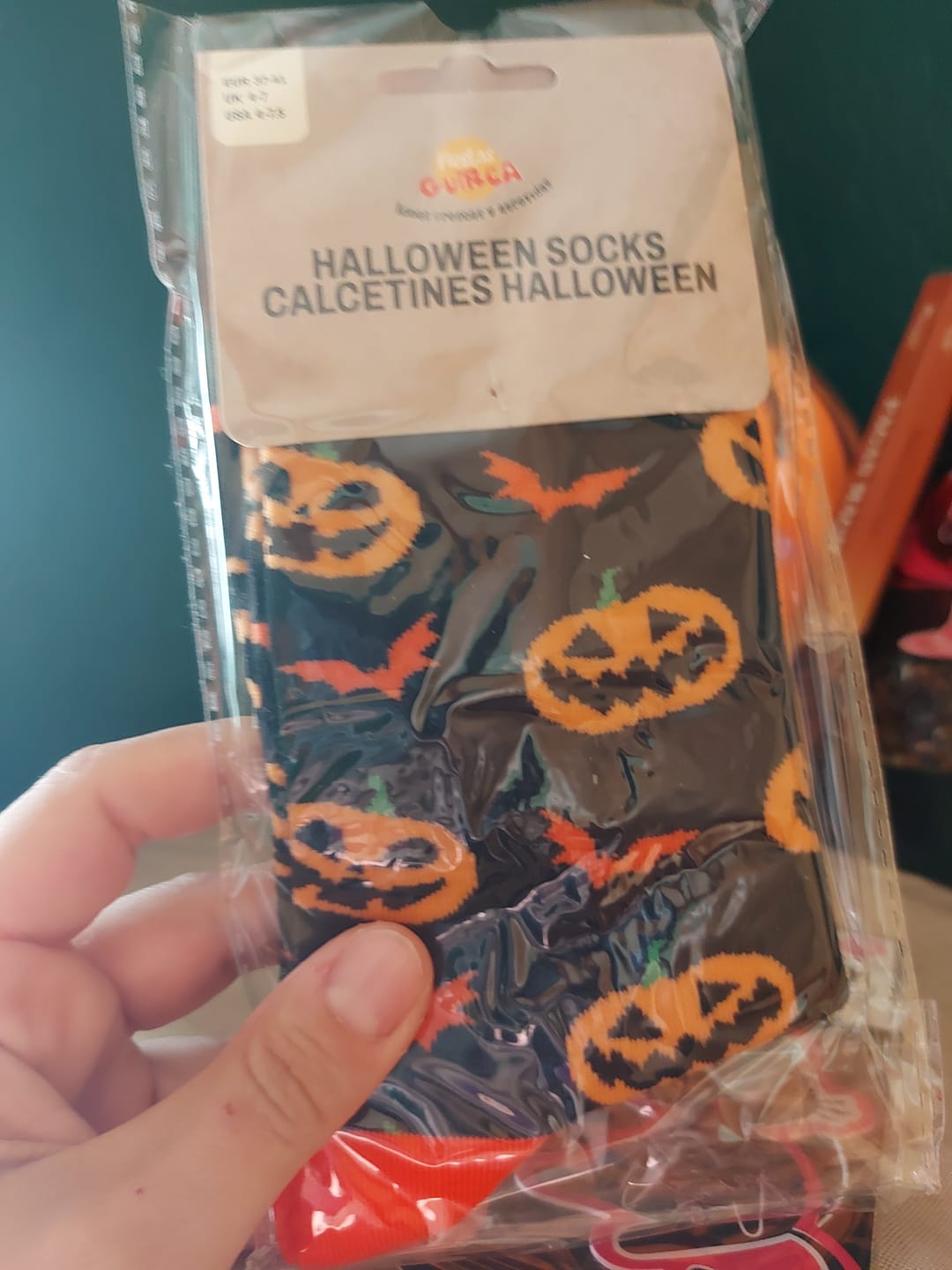 Customer photo review of Halloween-Socken mit Kürbis- und Fledermaus-Motiv