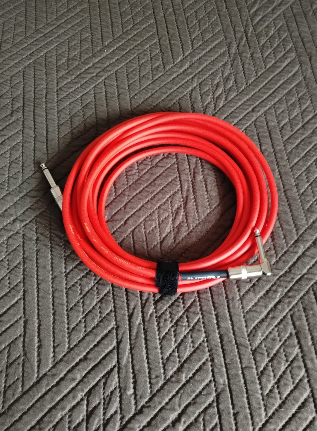 Customer photo review of Cable Instrumento 6 Mts Plug L Kirlin IPCV242-6M Rojo Queen