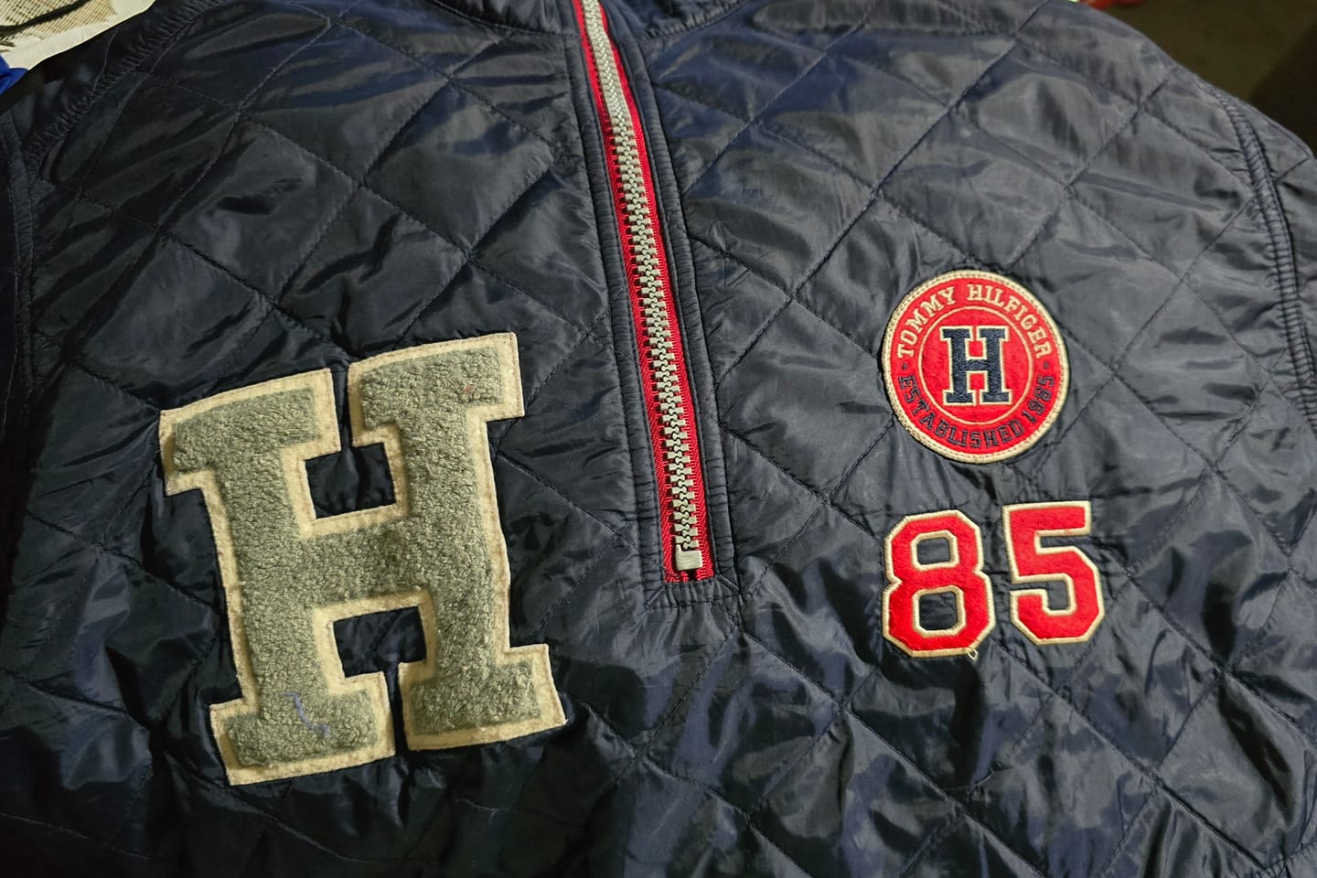 Customer photo review of 1990 Vintage Tommy Hilfiger Big Logo Puffer Anorak (M)