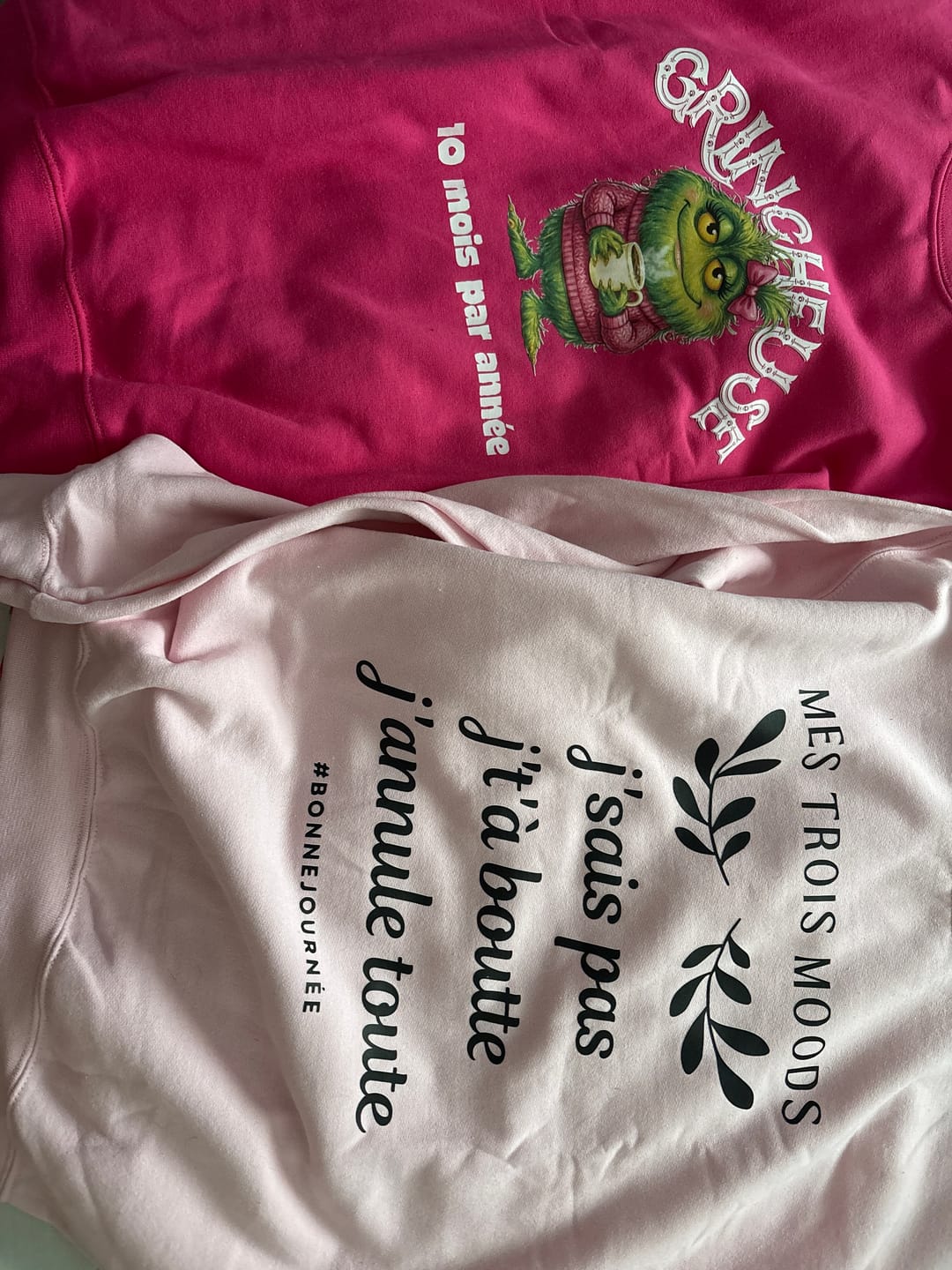 Customer photo review of Crewneck Mes Trois Moods