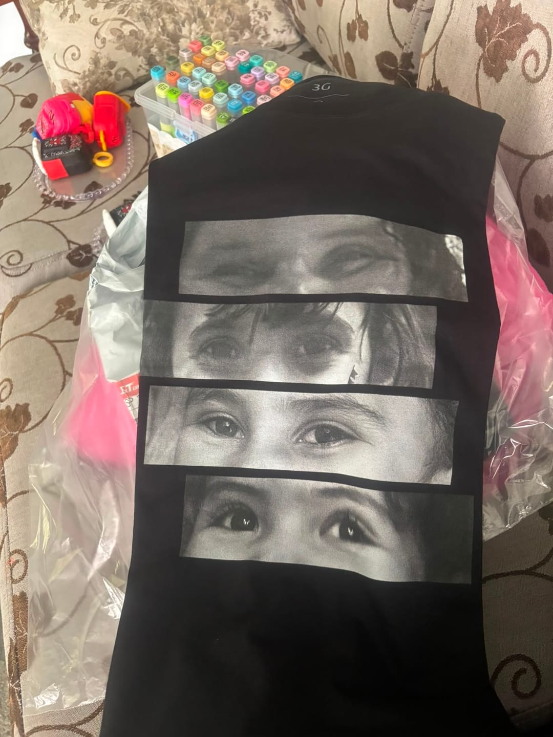 Customer photo review of Camiseta Personalizada OLHARES DOS FILHOS - Algodão Peruano