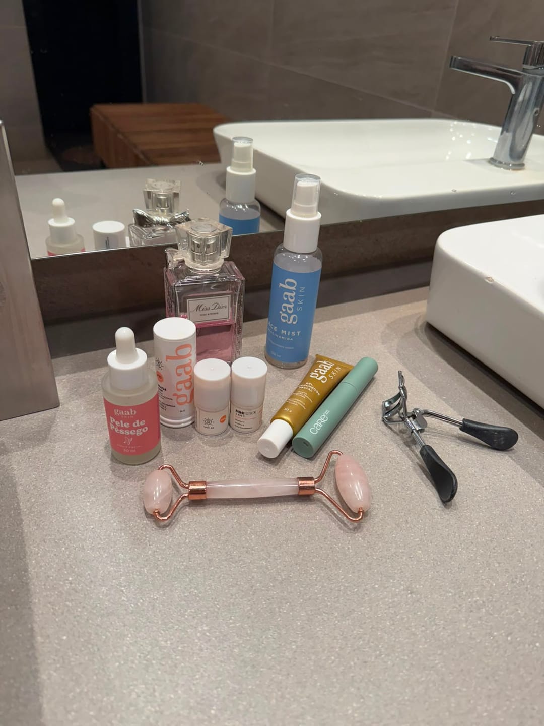 Customer photo review of Compre Miracle Stick, Ganhe Face Mist