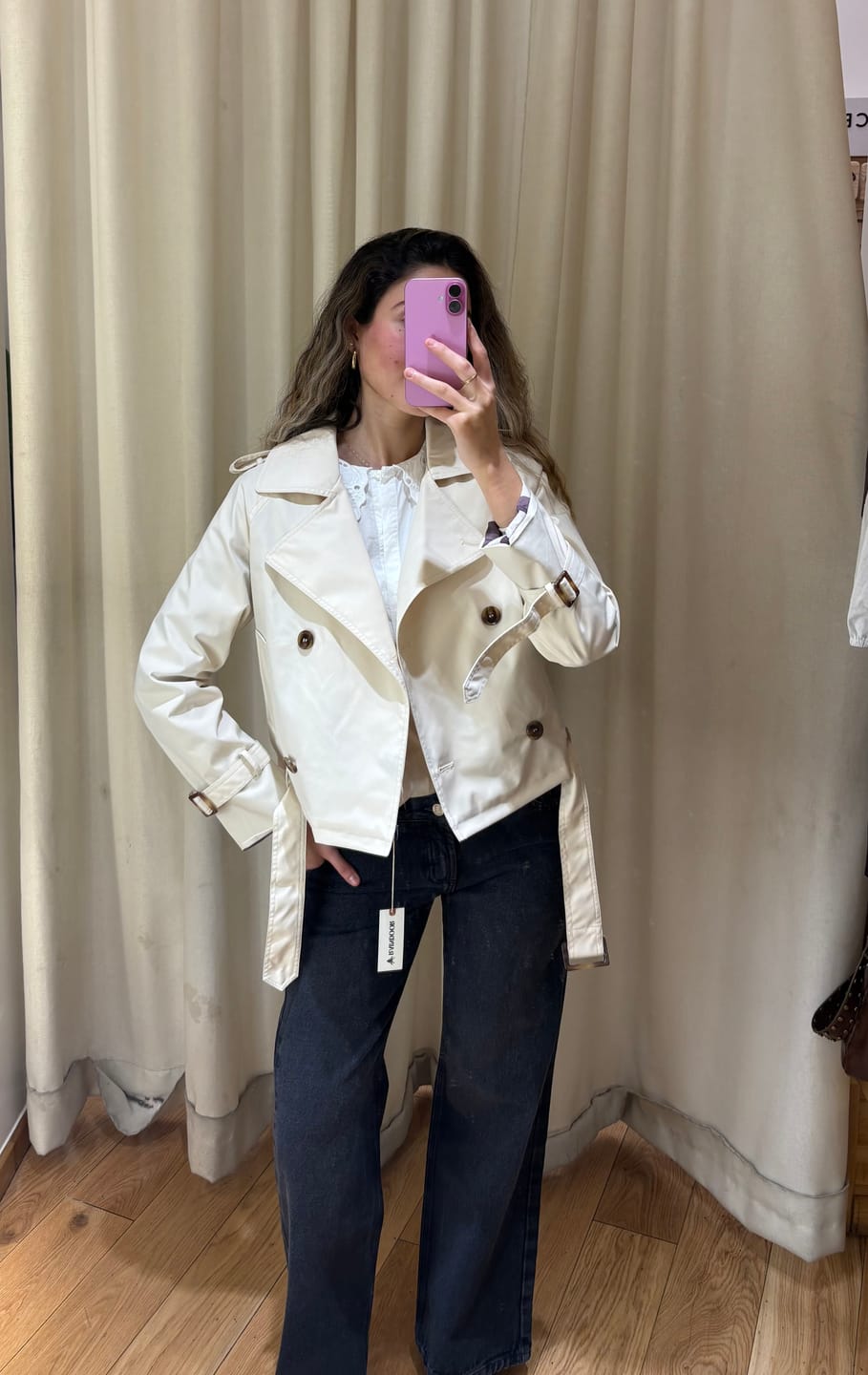 Customer photo review of Trench Corto Ecru