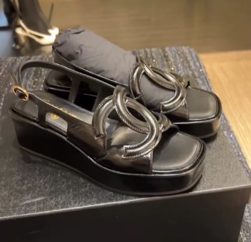 Customer photo review of Chanel 2026 Sandal 50mm Suede Sheepskin 948636