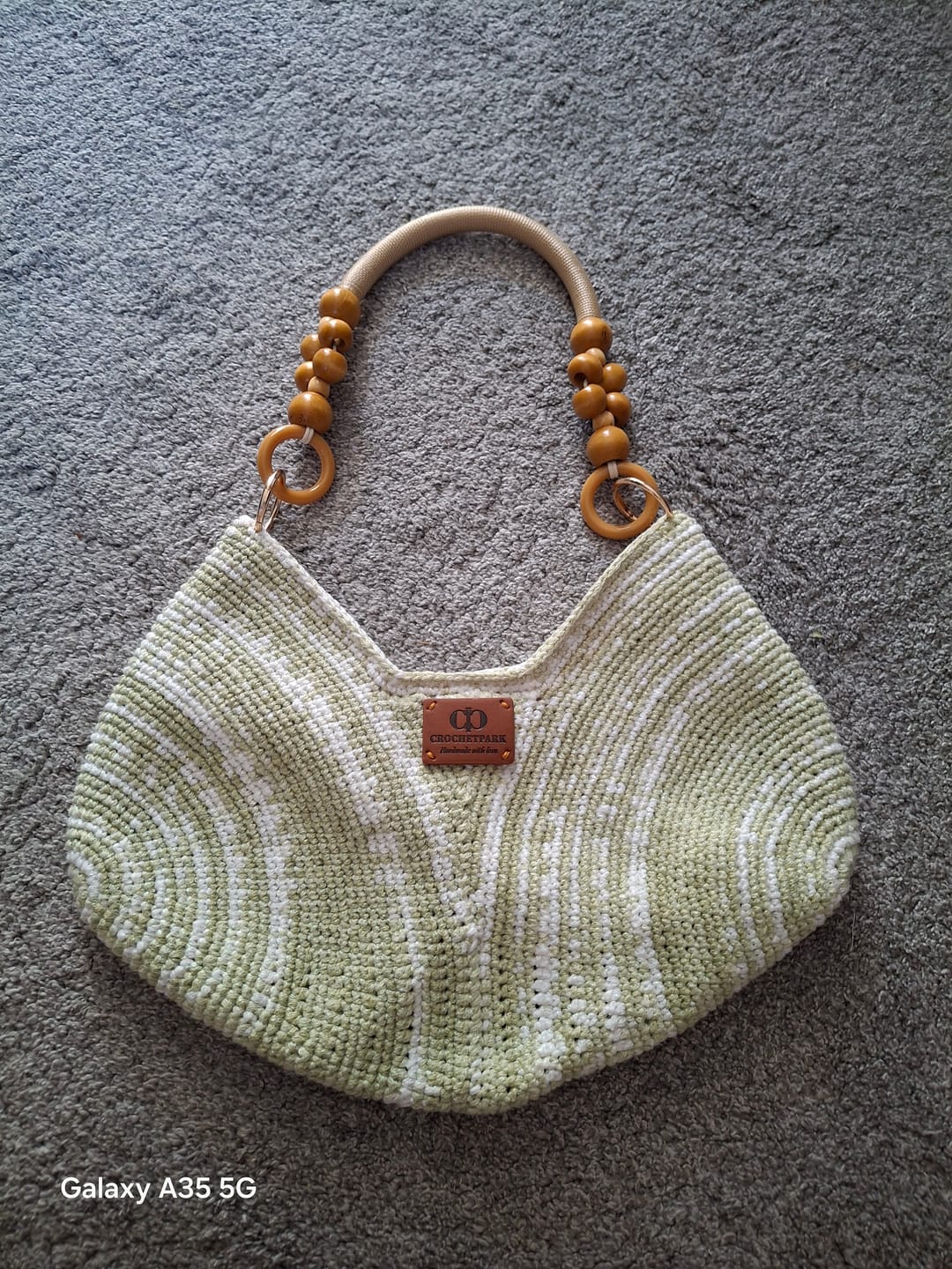 Customer photo review of Summer Conch Hobo Crochet Kit