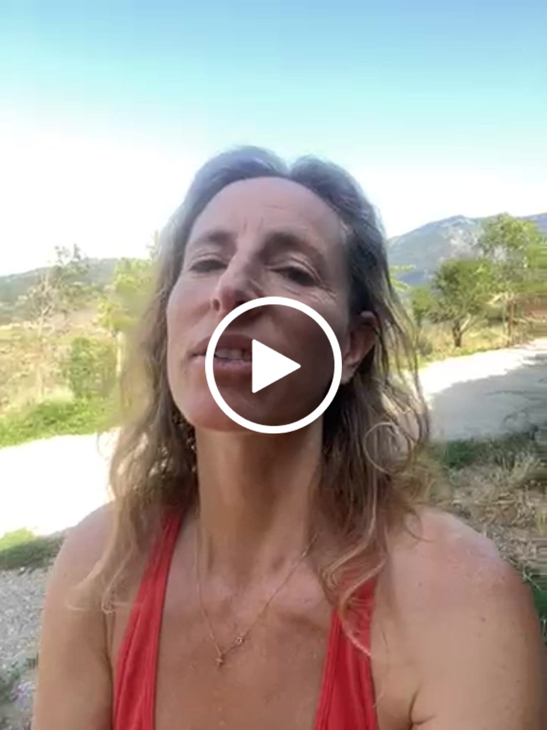 Customer video review of Le Cercle des Femmes Fatales