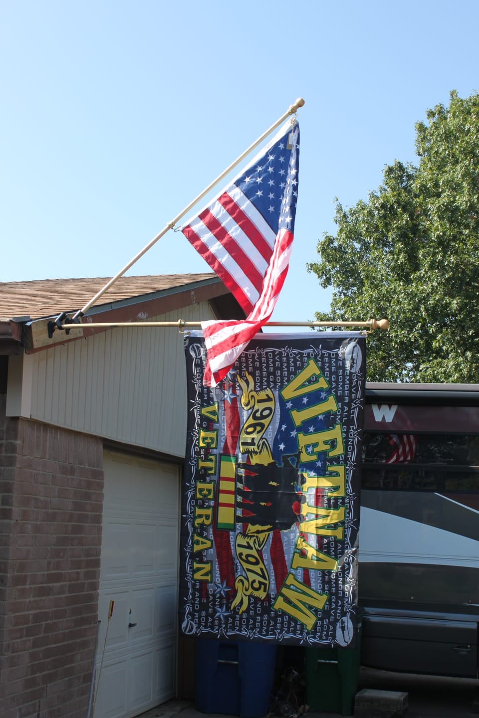 Customer photo review of 3' x 5' Betsy Ross Flag