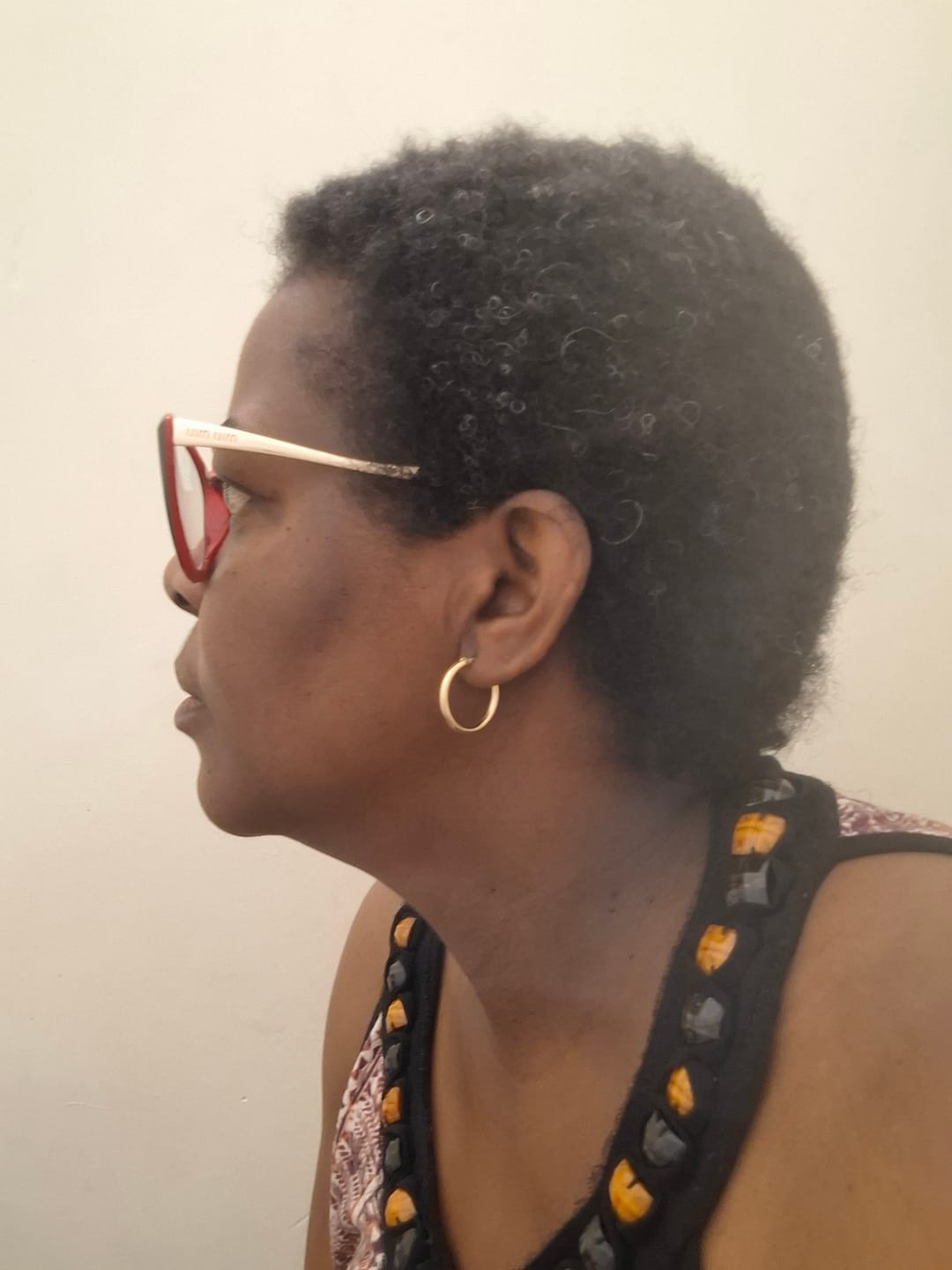Customer photo review of 14K Gold Hinged Hoop Earrings