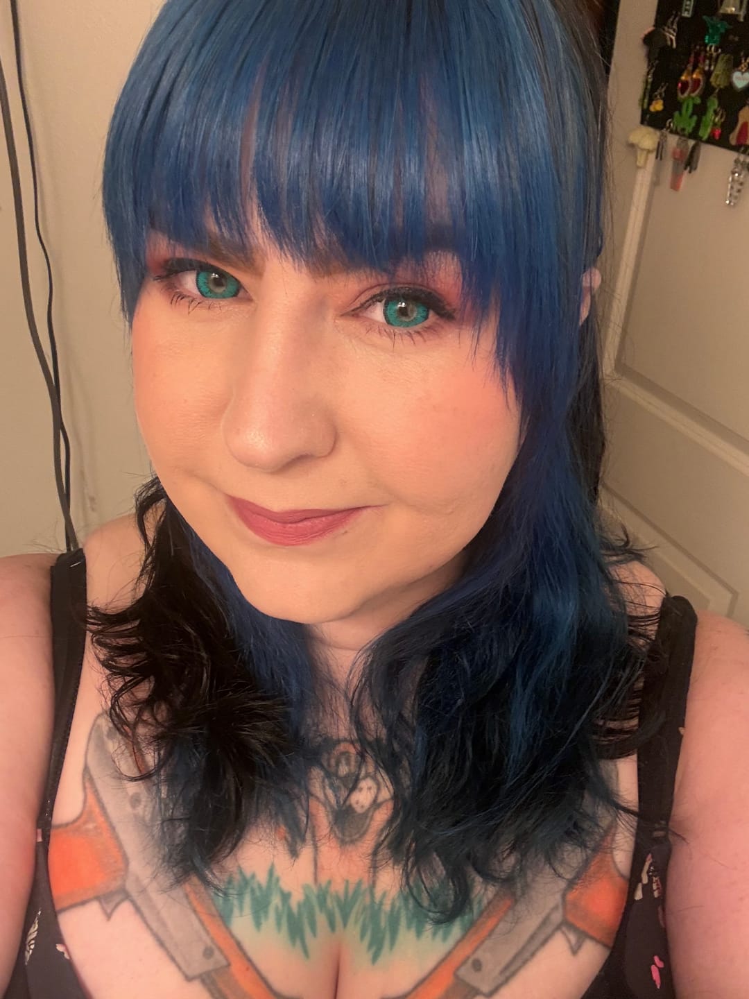 Customer photo review of Cosplay ICE Green Prescription Colored Contact Lenses