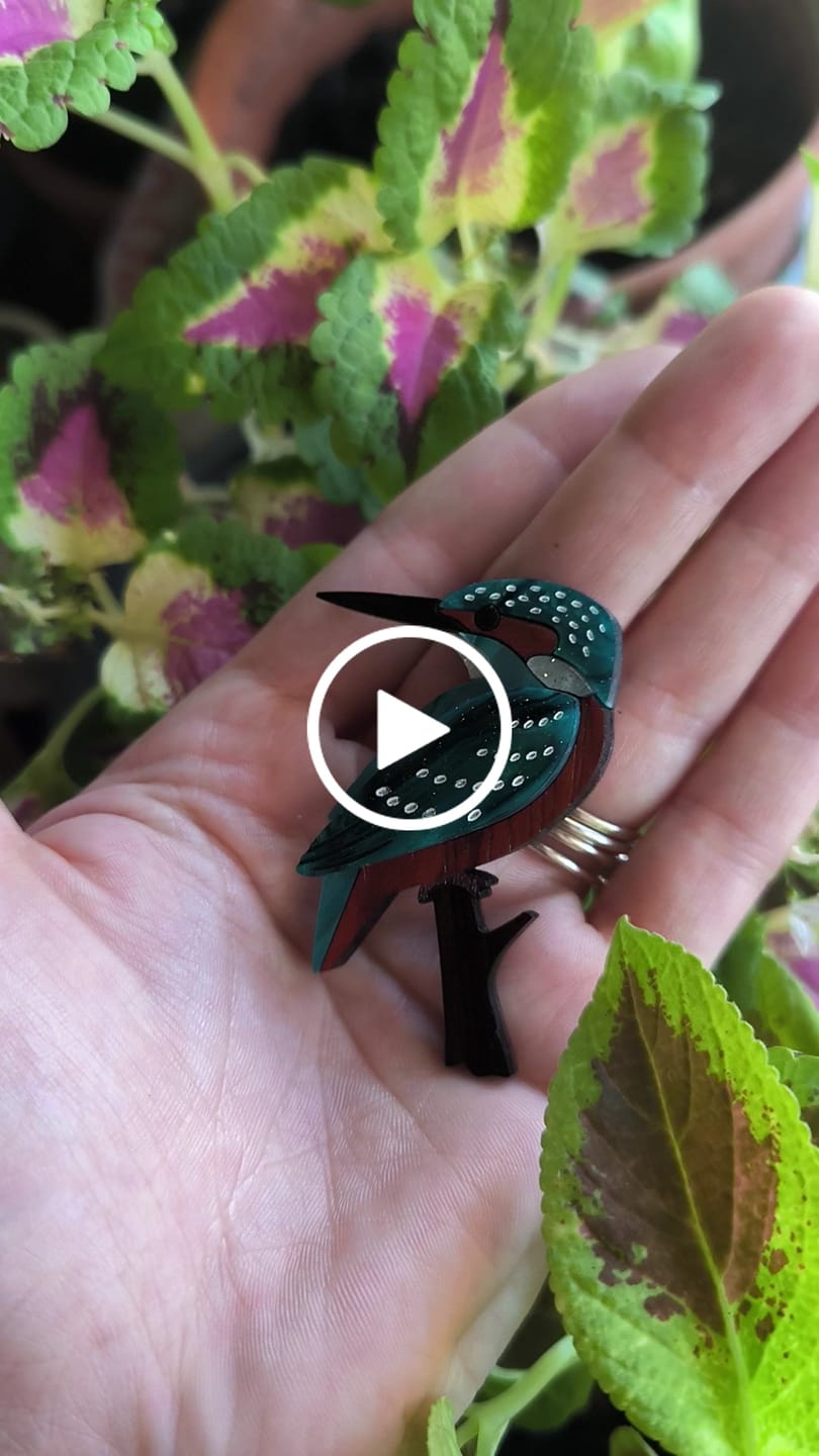 Customer video review of Kingfisher Brooch