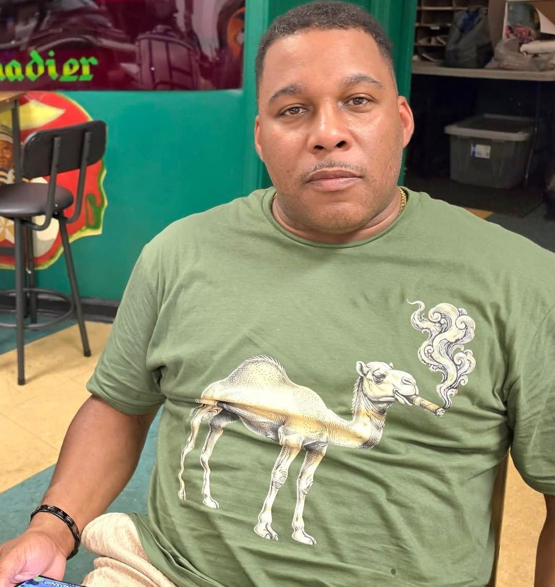 Customer photo review of Vintage Cigar Camel Softstyle T Shirt
