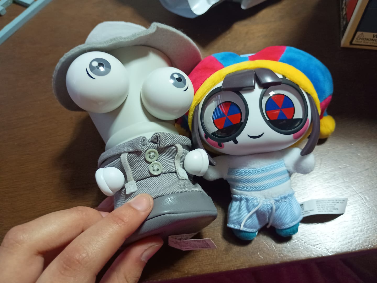 Customer photo review of Pomni Pendantz Blindbox