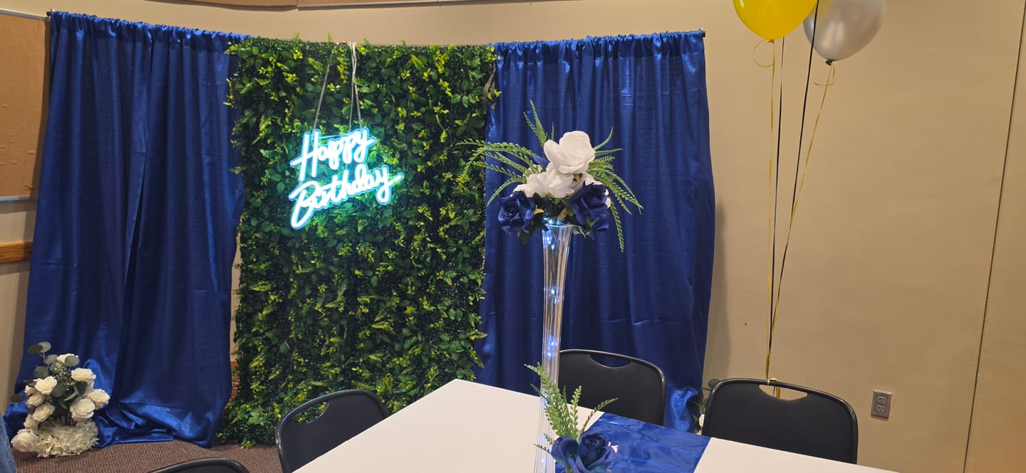 Customer photo review of 8*8ft Artificial Grass Wall Backdrop ALFWL151-Perfect for Weddings, Parties & Event Decor