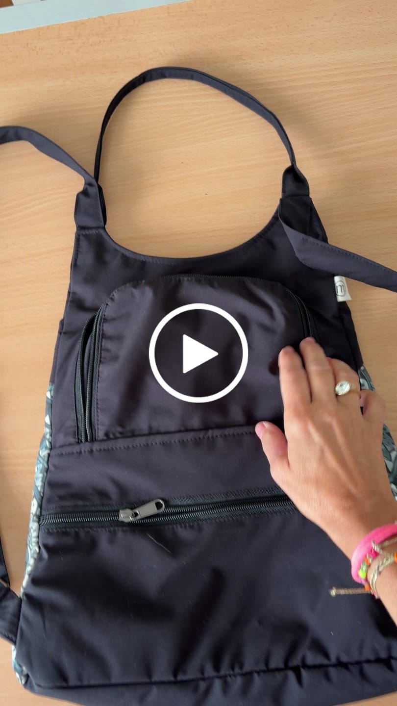 Customer video review of Mochila Impermeable "Bhaktapur" Mandalas · Pieza Exclusiva 19302