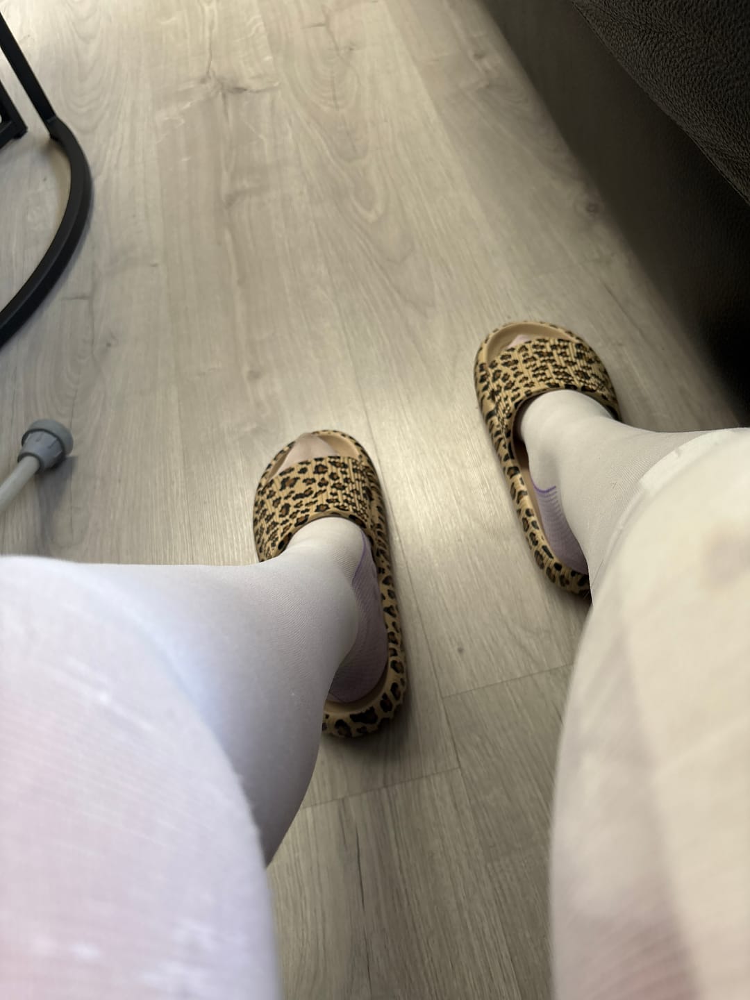 Customer photo review of HappyFlops Limited Editions
