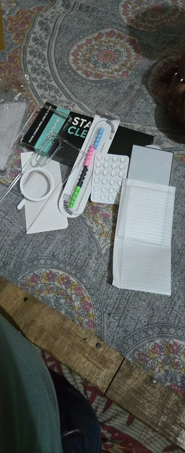 Customer photo review of Samsung Galaxy Z Fold5 - Anti Yellow MagSafe Clear Case