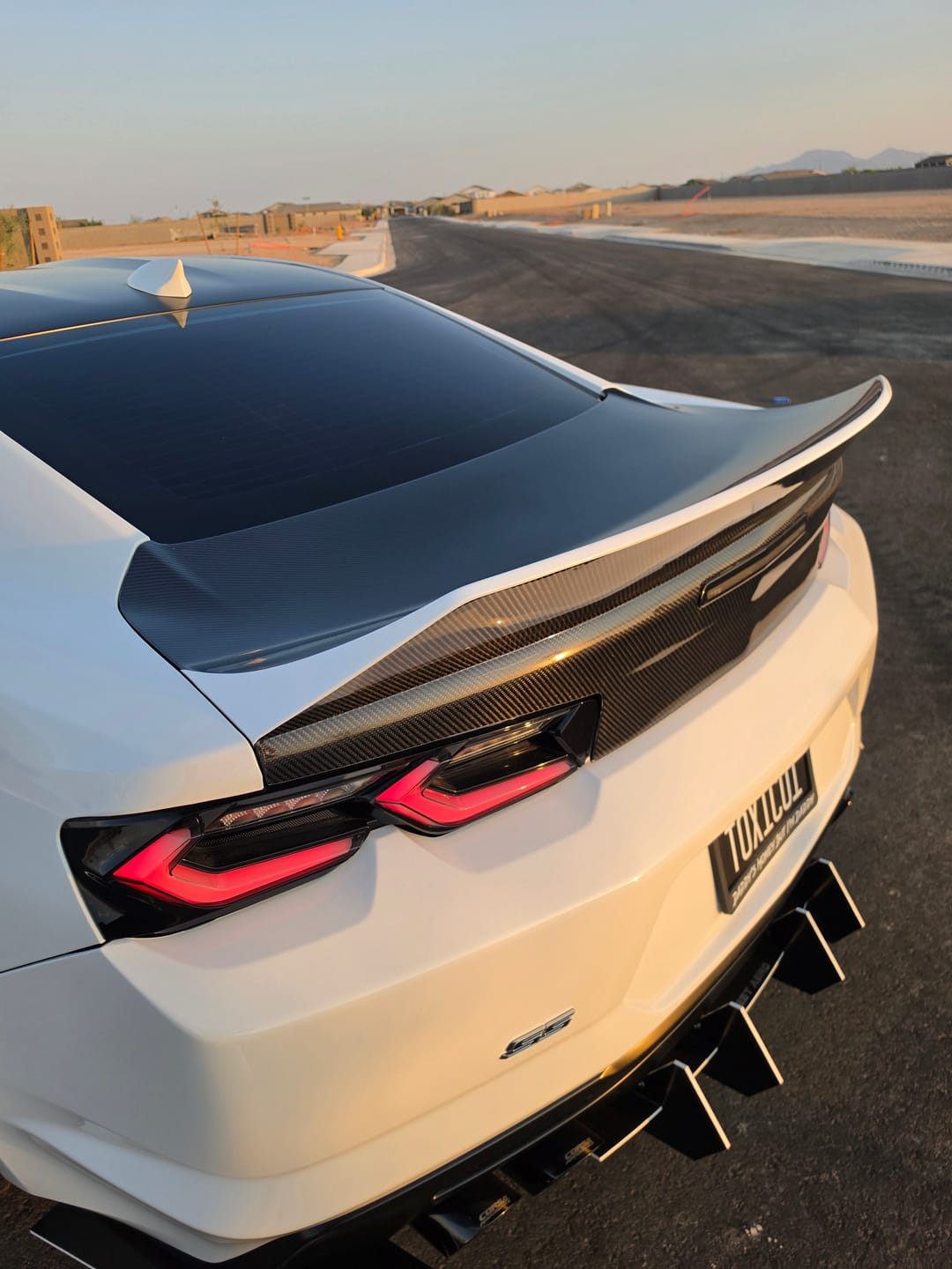 Customer photo review of 2016-2024 Camaro Type-X Double Sided Gloss Carbon Fiber Trunk W/ Integrated Spoiler