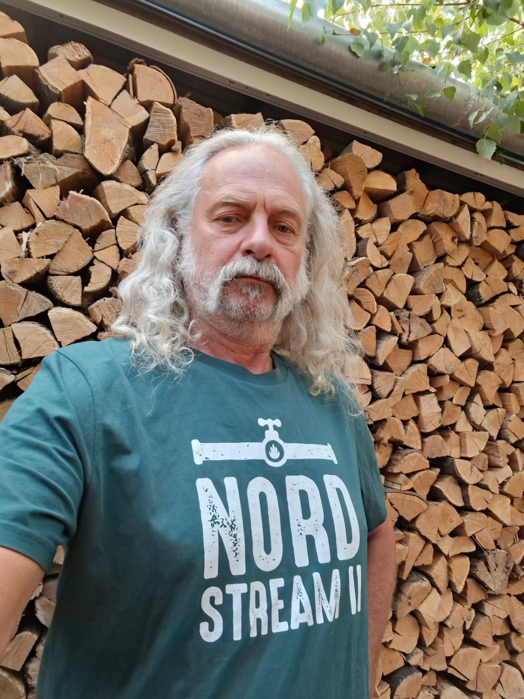 Customer photo review of ORGANIC SHIRT BUBEN • NORD STREAM 2 / FAN-SHIRT