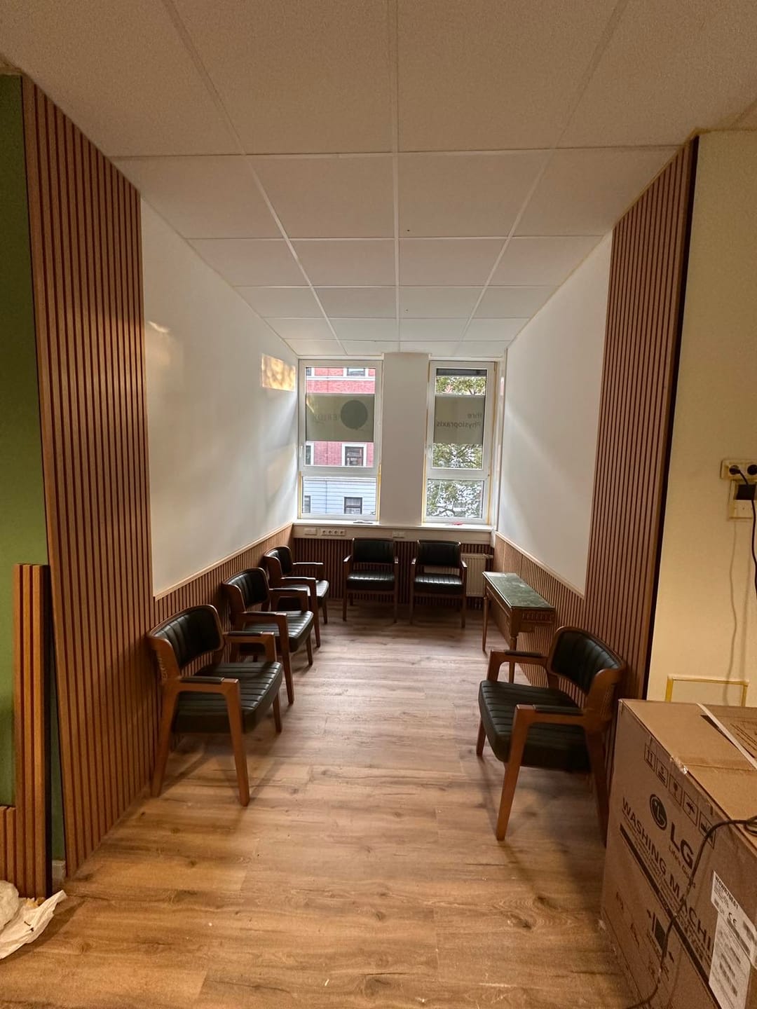 Customer photo review of Akustikpaneele Endleiste Rustikal Eiche - 300 cm - Abschlussleiste