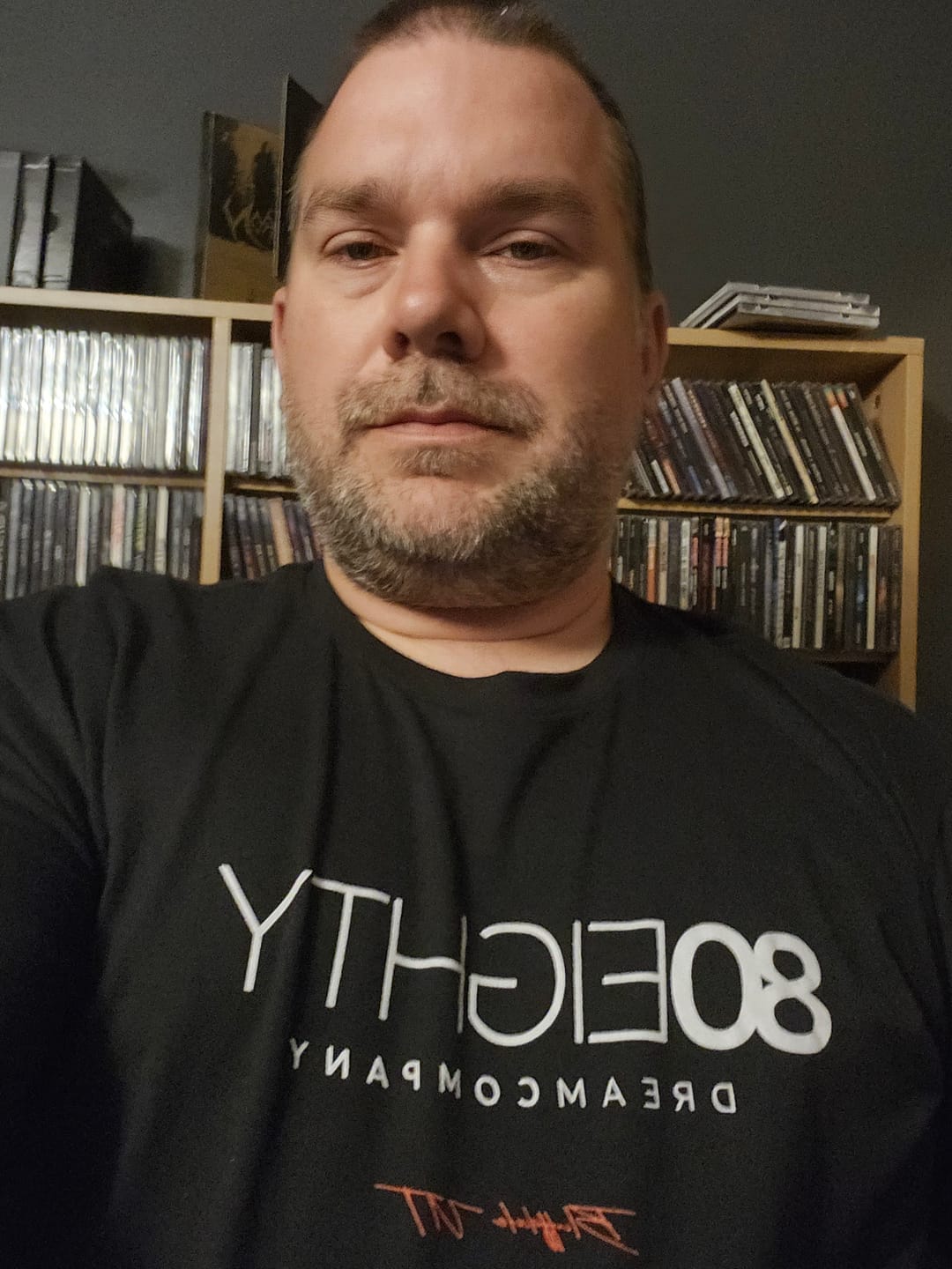 Customer photo review of 80Eighty® Tech Shirt