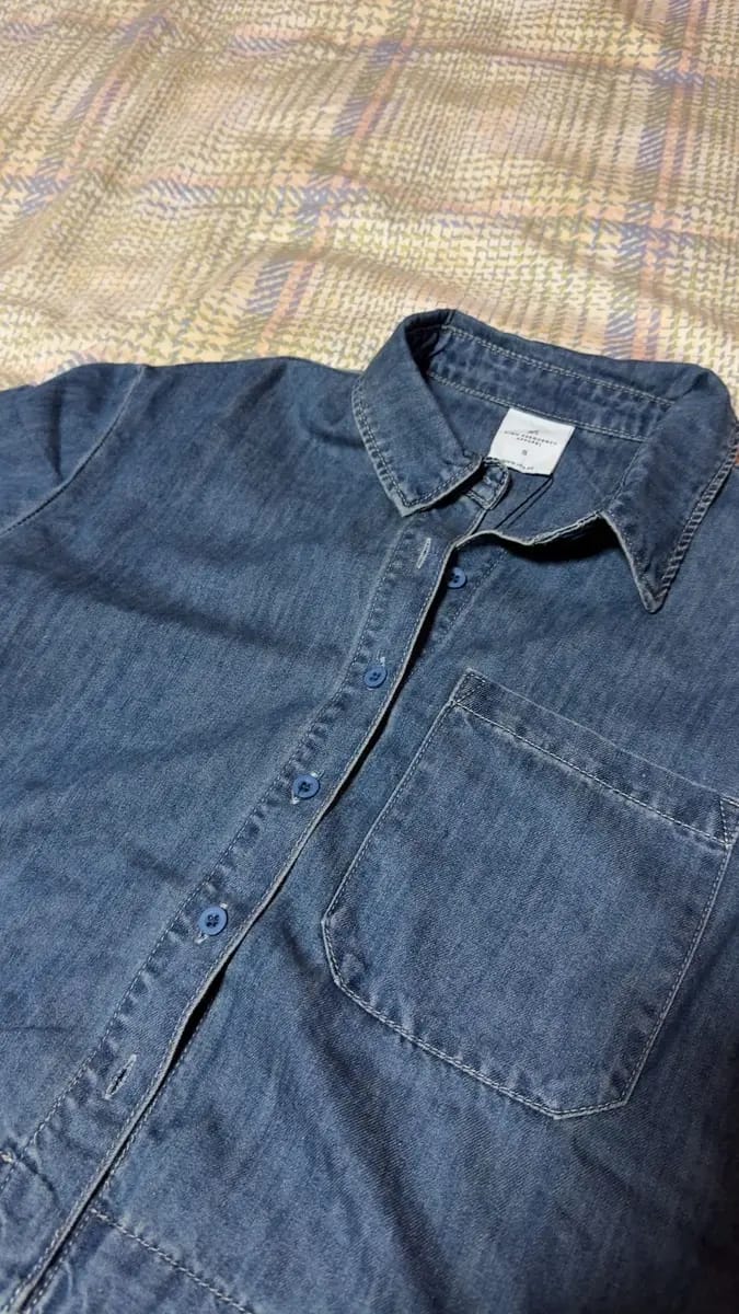 Customer photo review of Women's Cropped Denim Shirt