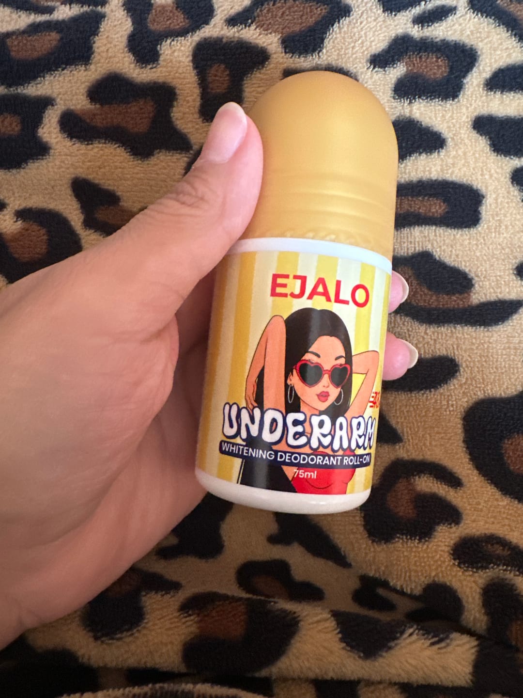 Customer photo review of Underarm & Bikini Whitening Roll-On Deodorant -75ml