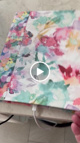 Customer video review of Custom Book-Style iPad Case