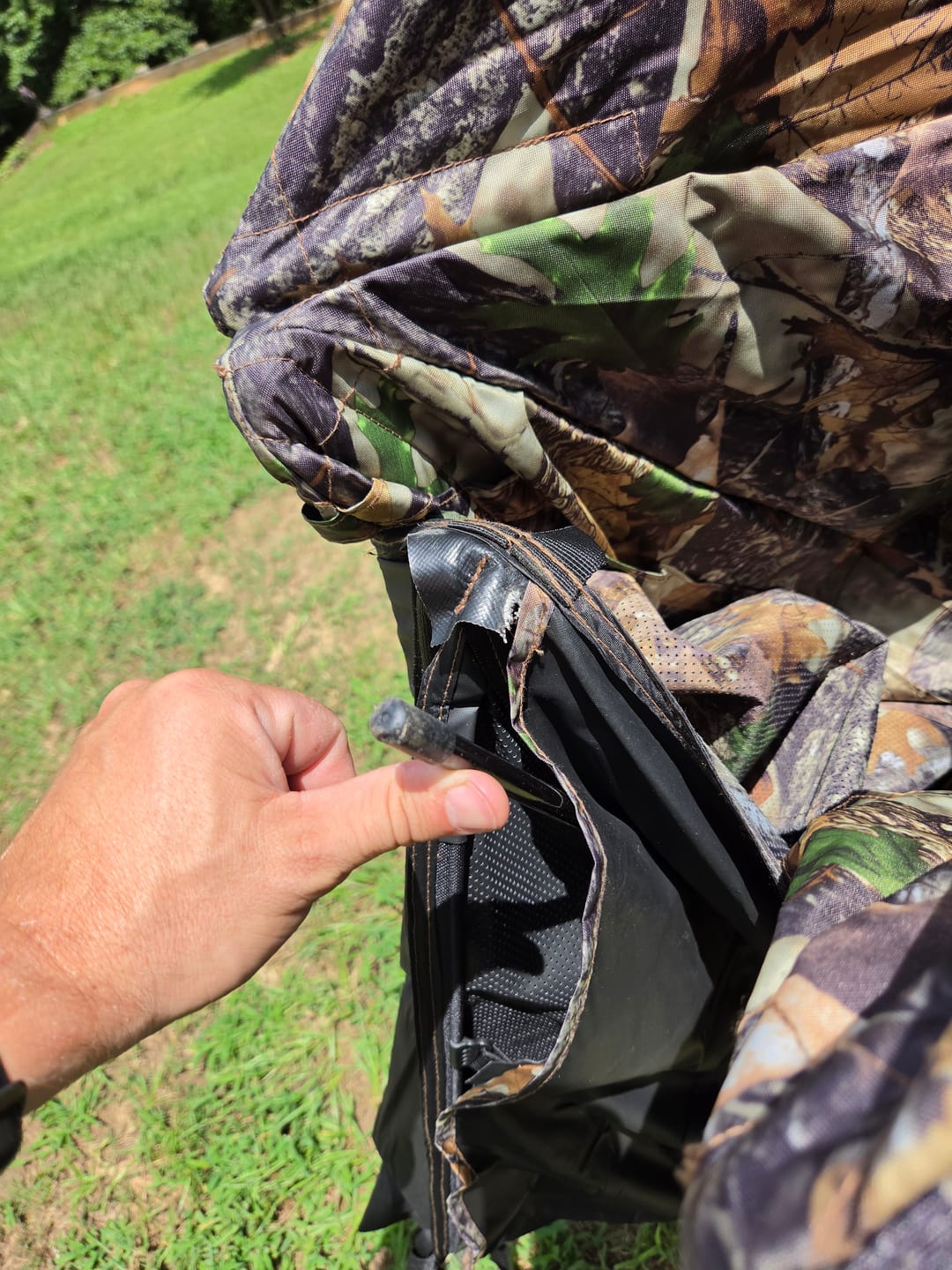 Customer photo review of VisST 270° See Through Ground Blinds | Pop Up Portable Blinds for 2 3 Person Deer Hunting with Silent Magnetic Door