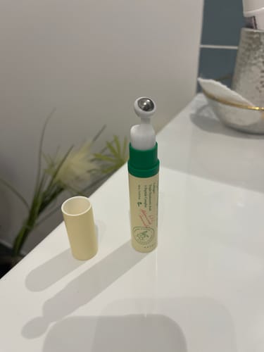 Customer photo review of Axis-Y - Sérum pour les yeux au collagène - 10ml