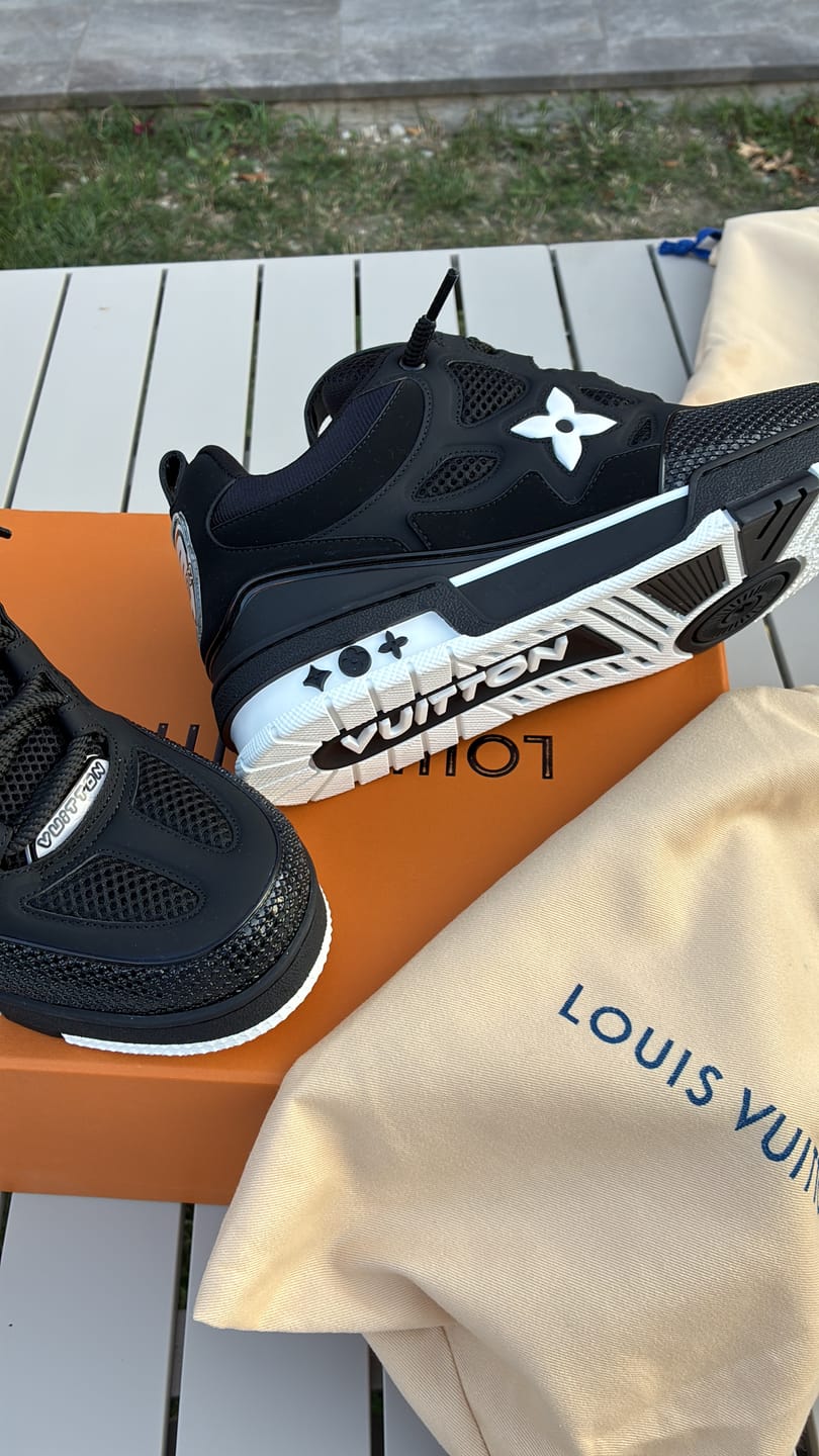 Customer photo review of Sneakers LV Skate Nera/Bianca