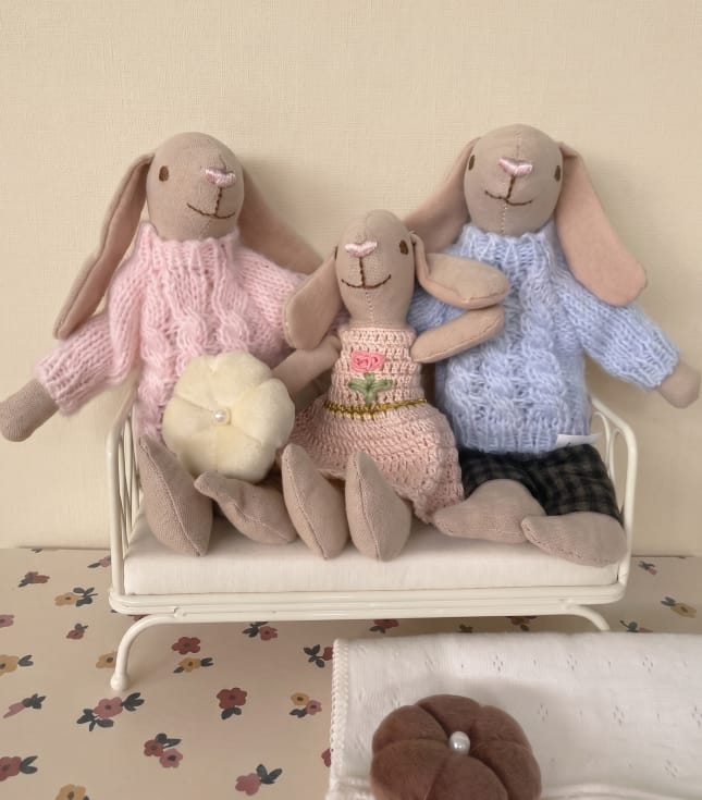 Customer photo review of 6 inch Bunny Mom Clara –  Figure for 1:12 Scale Dollhouse Scenes