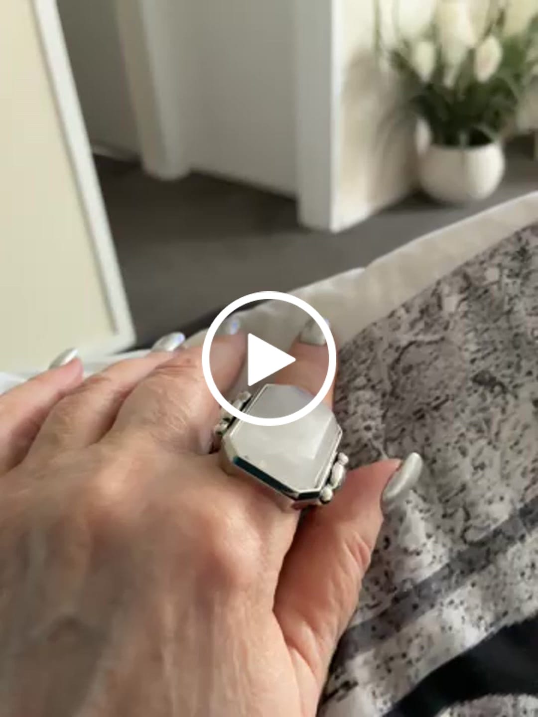 Customer video review of Marique French Vintage Crystal Ring