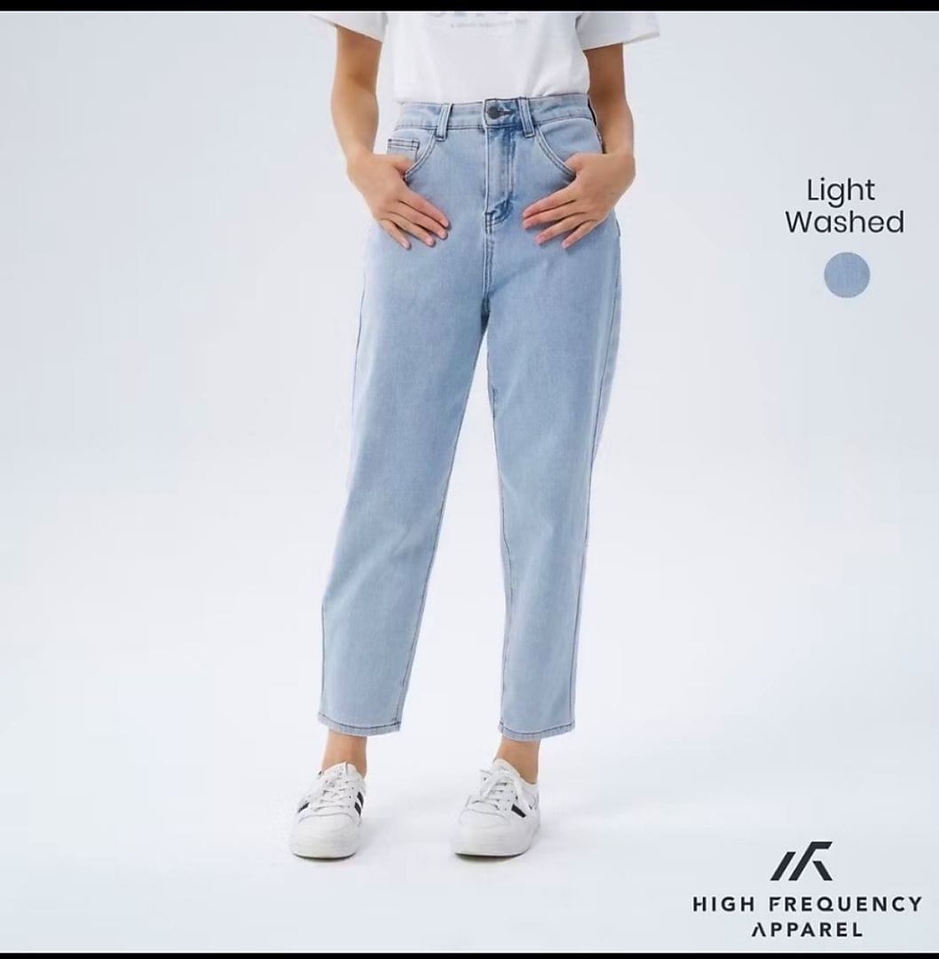 Customer photo review of High Waisted Ankle-Length Mom Denim Jeans