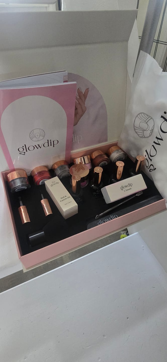 Customer photo review of Glowdip Allt-i-ett Manikyrset