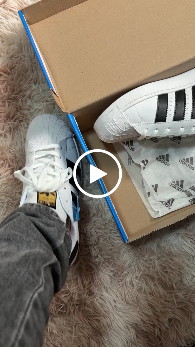 Customer video review of Tenis Concha Blanco Negro