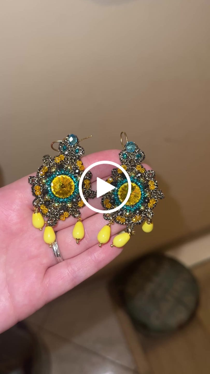 Customer video review of Orecchini Simenza