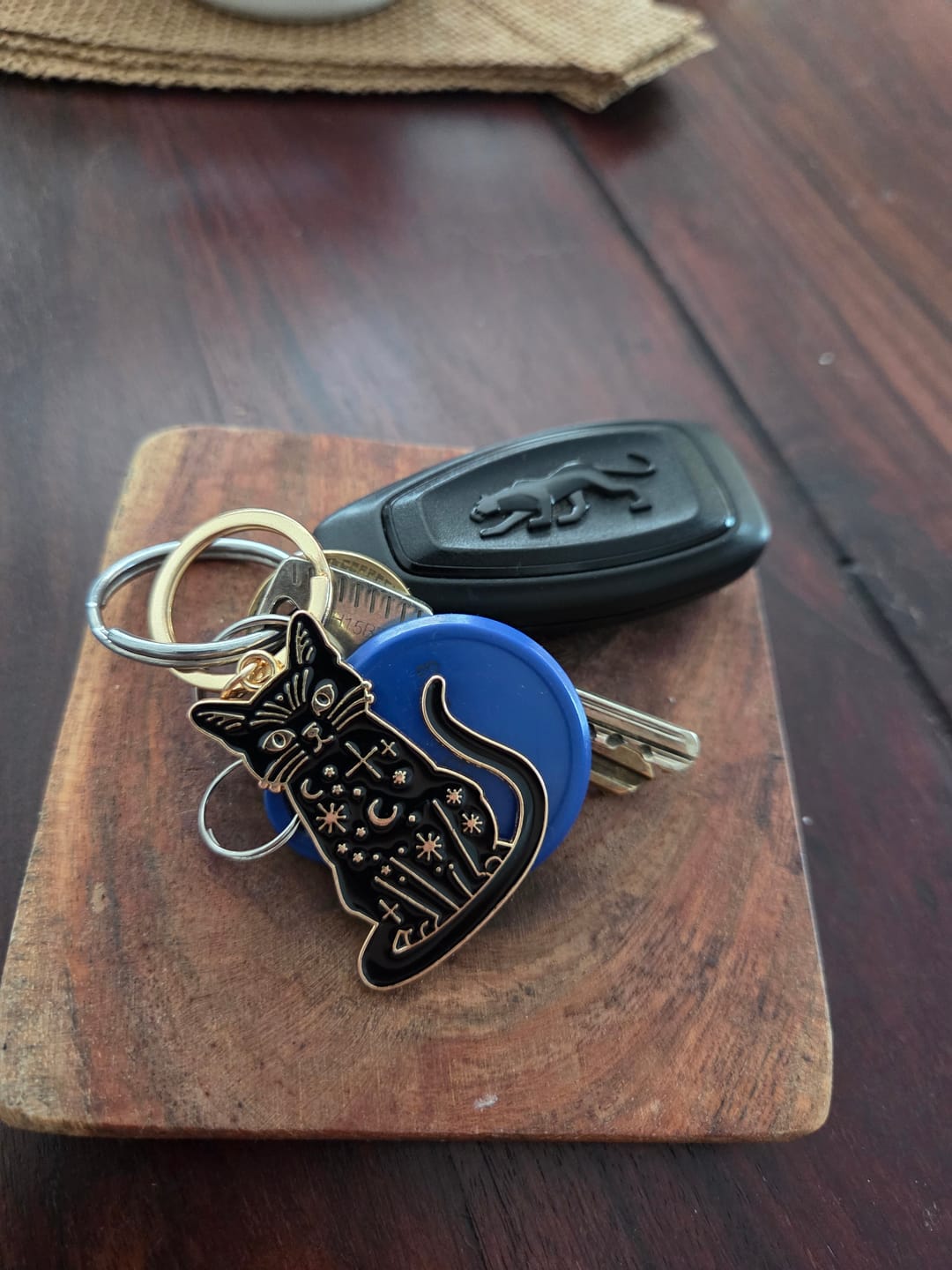 Customer photo review of Schwarze Katze Schlüsselanhänger – Beschützender Glücksbringer