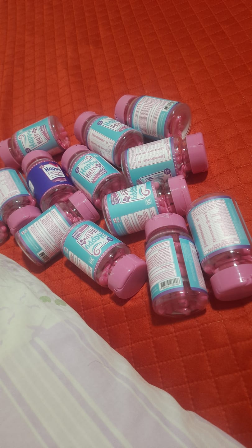 Customer photo review of Happy Hair 6 Potes + 6 Potes Grátis + 2 Colágenos + 1 Happy Calm (Total 15 Potes)