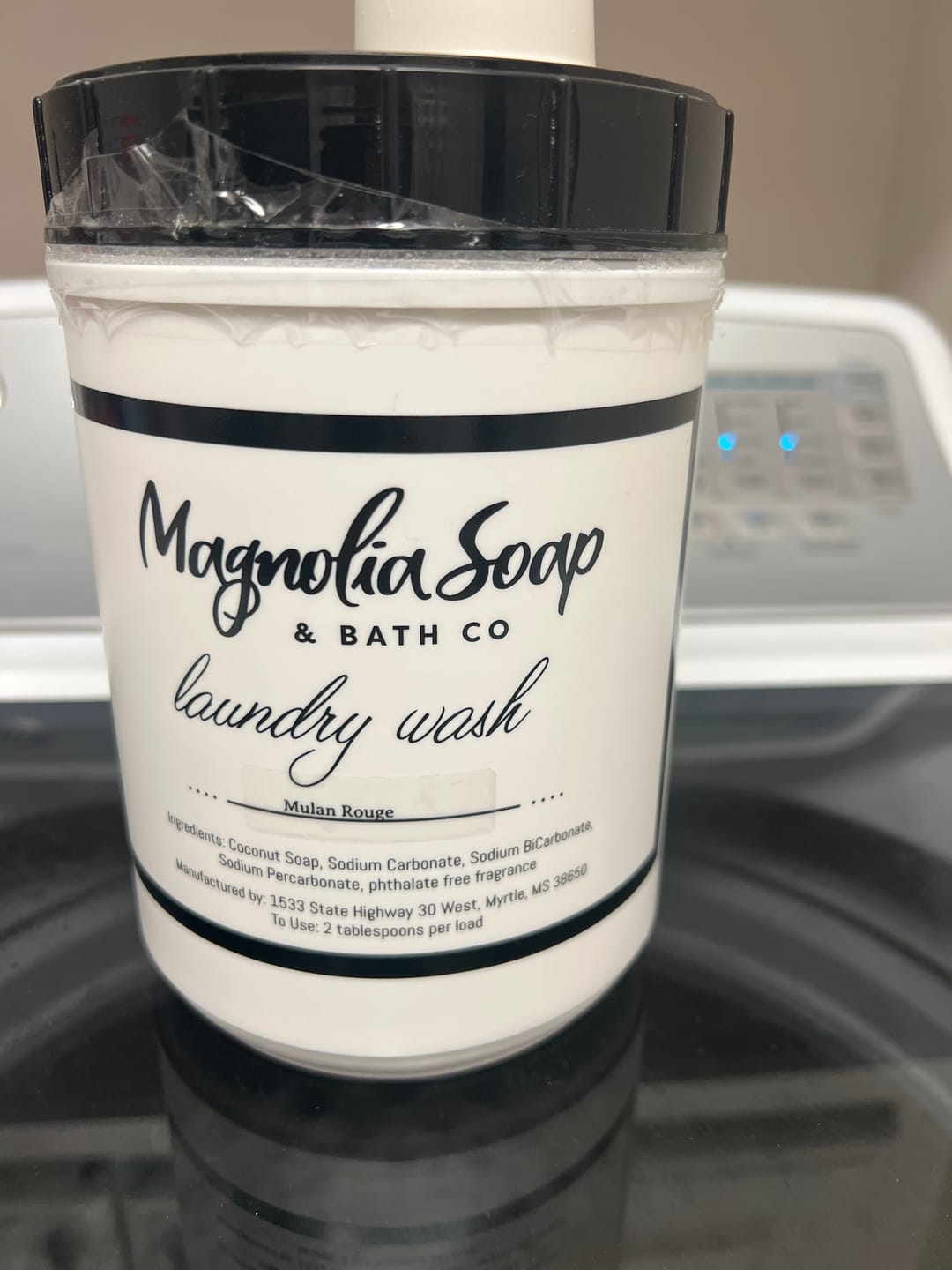 Customer photo review of Mulan Rouge Laundry Wash