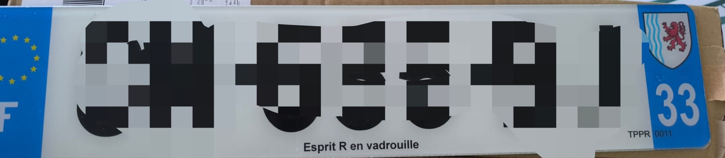 Customer photo review of Plaque auto plexiglass homologuée