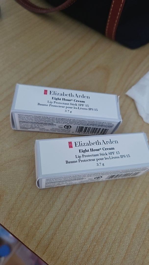 Customer photo review of Elizabeth Arden Eight Hour Lipcare Stick 3.7g