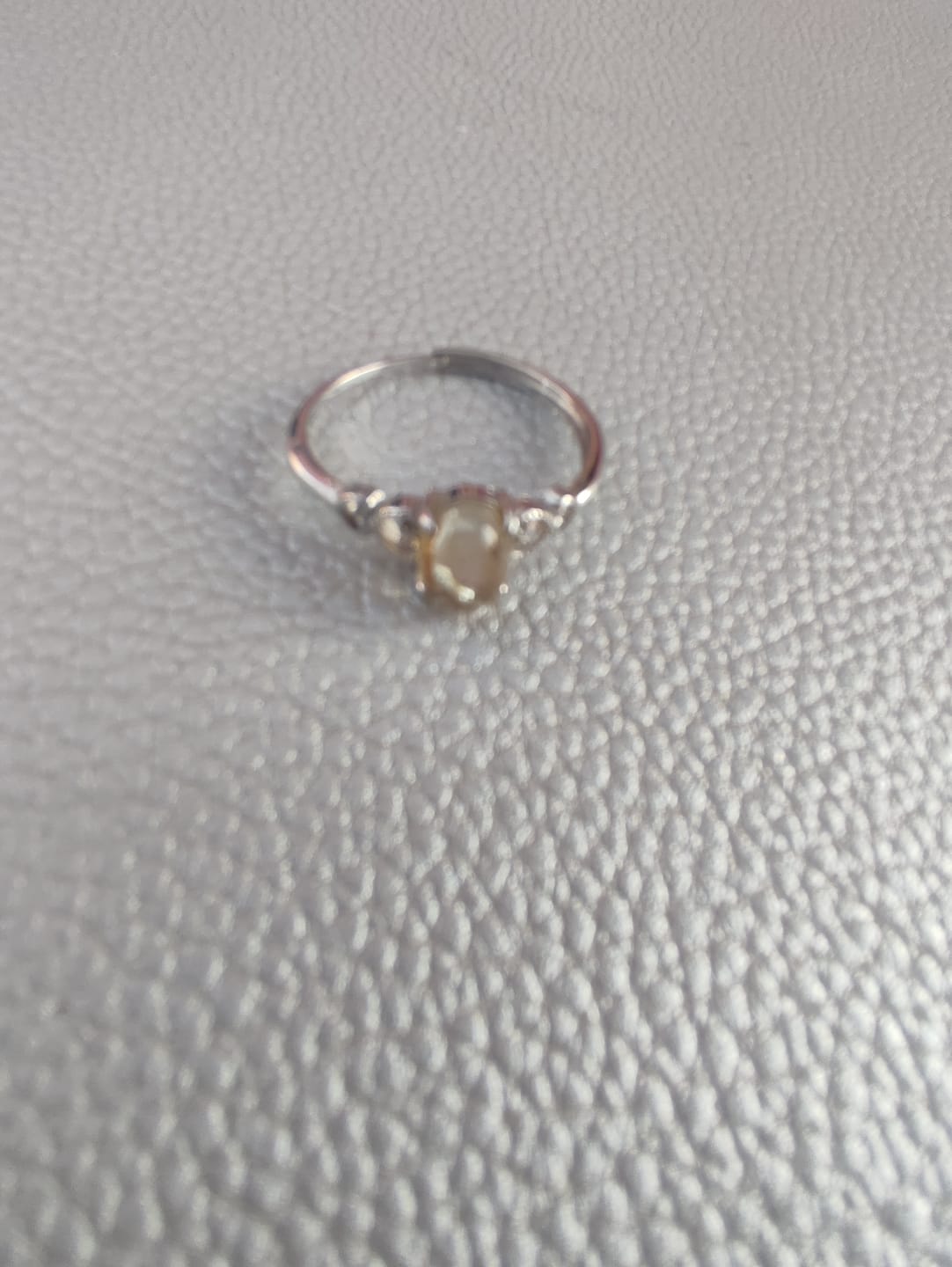 Customer photo review of Bague Ajustable "Joie & Abondance" en Citrine