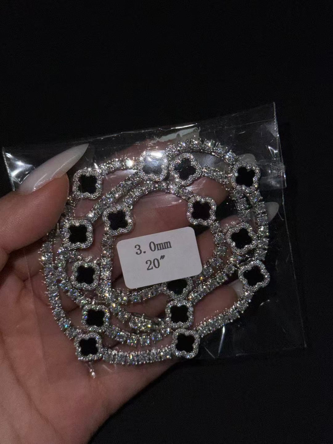 Customer photo review of GL Black Onyx Clover 925 Silver Moissanite 3mm 5mm Tennis Chain