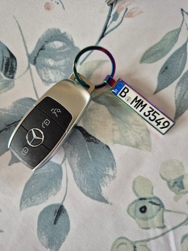 Customer photo review of Kennzeichen Schlüsselanhänger Mini Nummernschild Metall