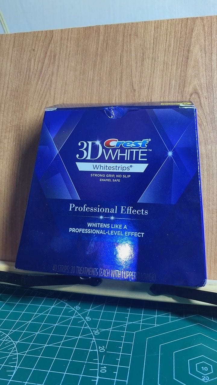 Customer photo review of Crest 3D White Strip Pro. 40pcs