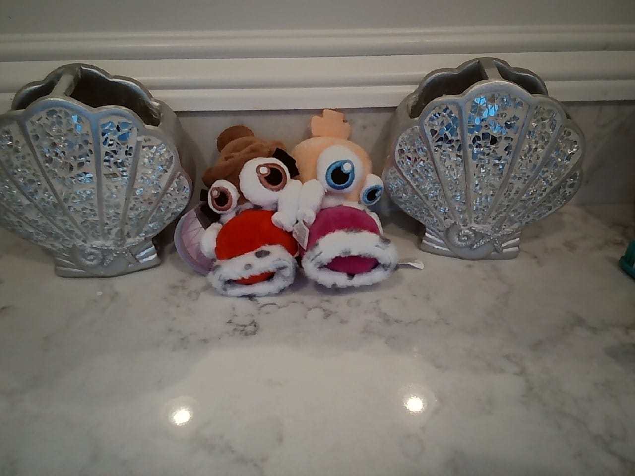 Customer photo review of Kinger & Queenie Magnetic Plush Keychains