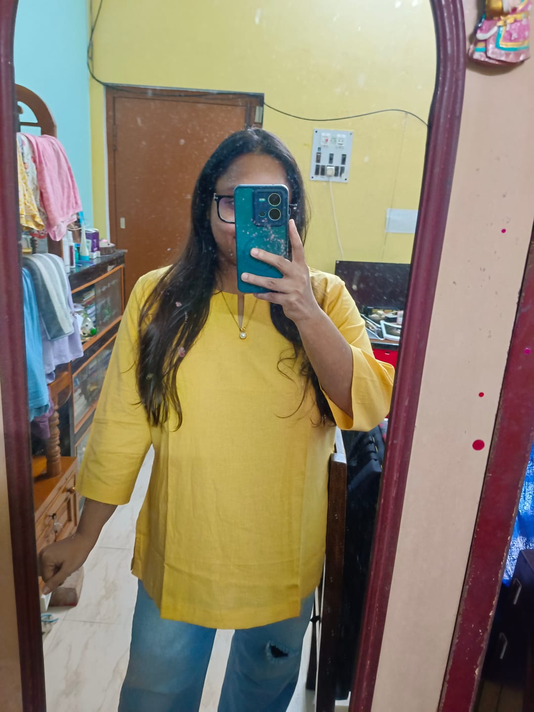 Customer photo review of Women Yellow Airy Linen Split Neck Short Kurta