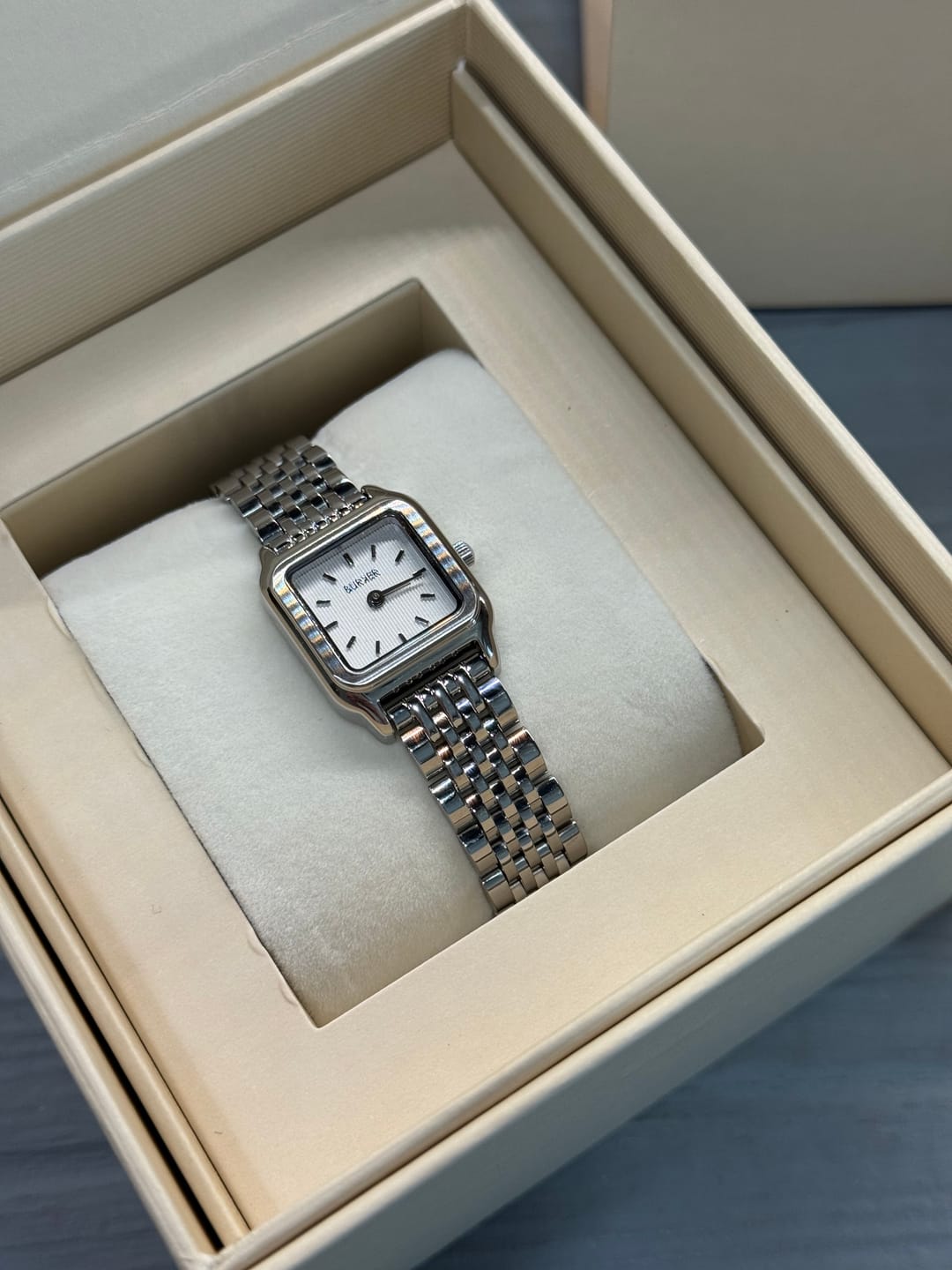 Customer photo review of Macy Petite Silver White