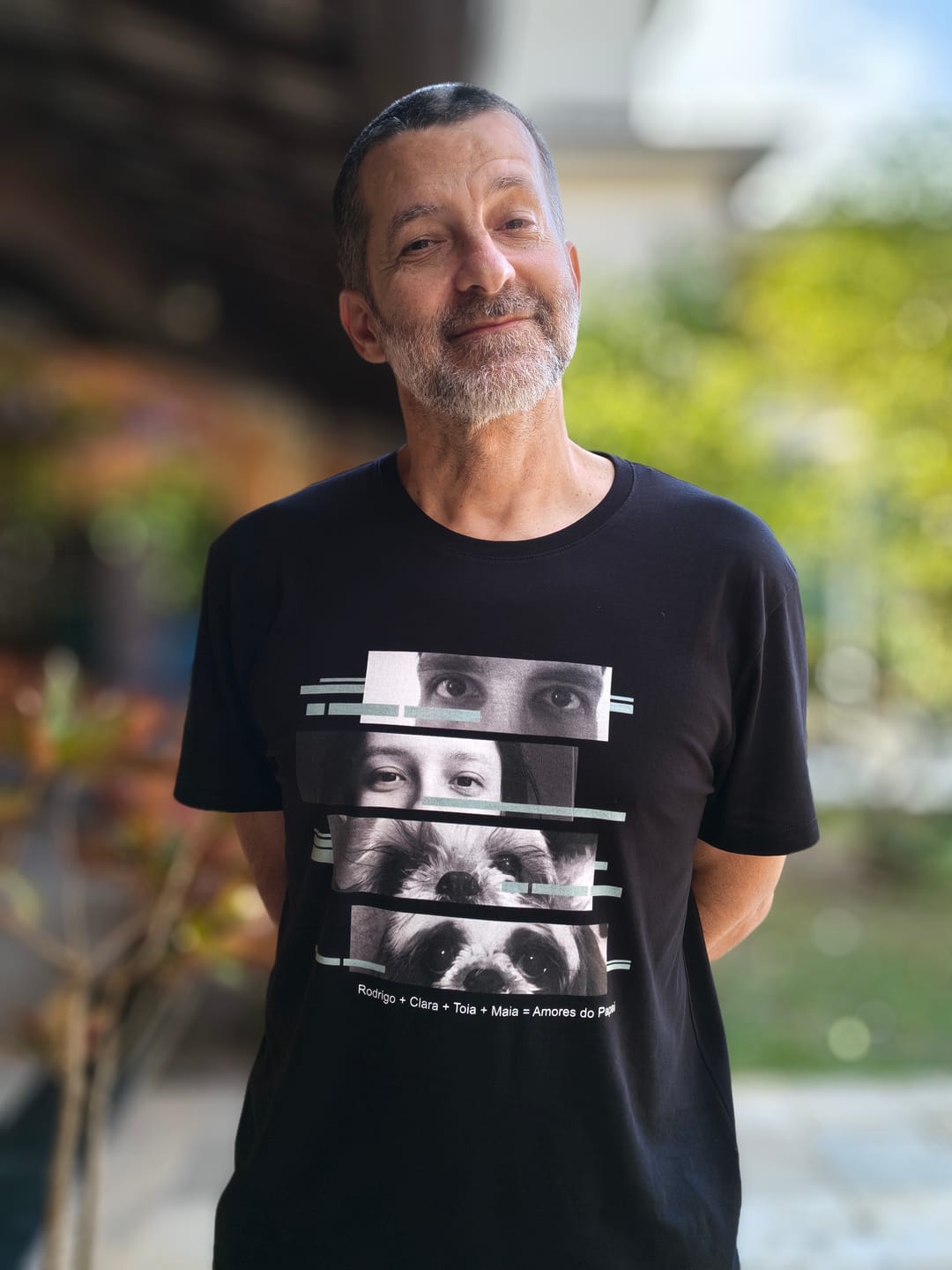 Customer photo review of Camiseta Personalizada OLHARES DOS FILHOS - Algodão Peruano